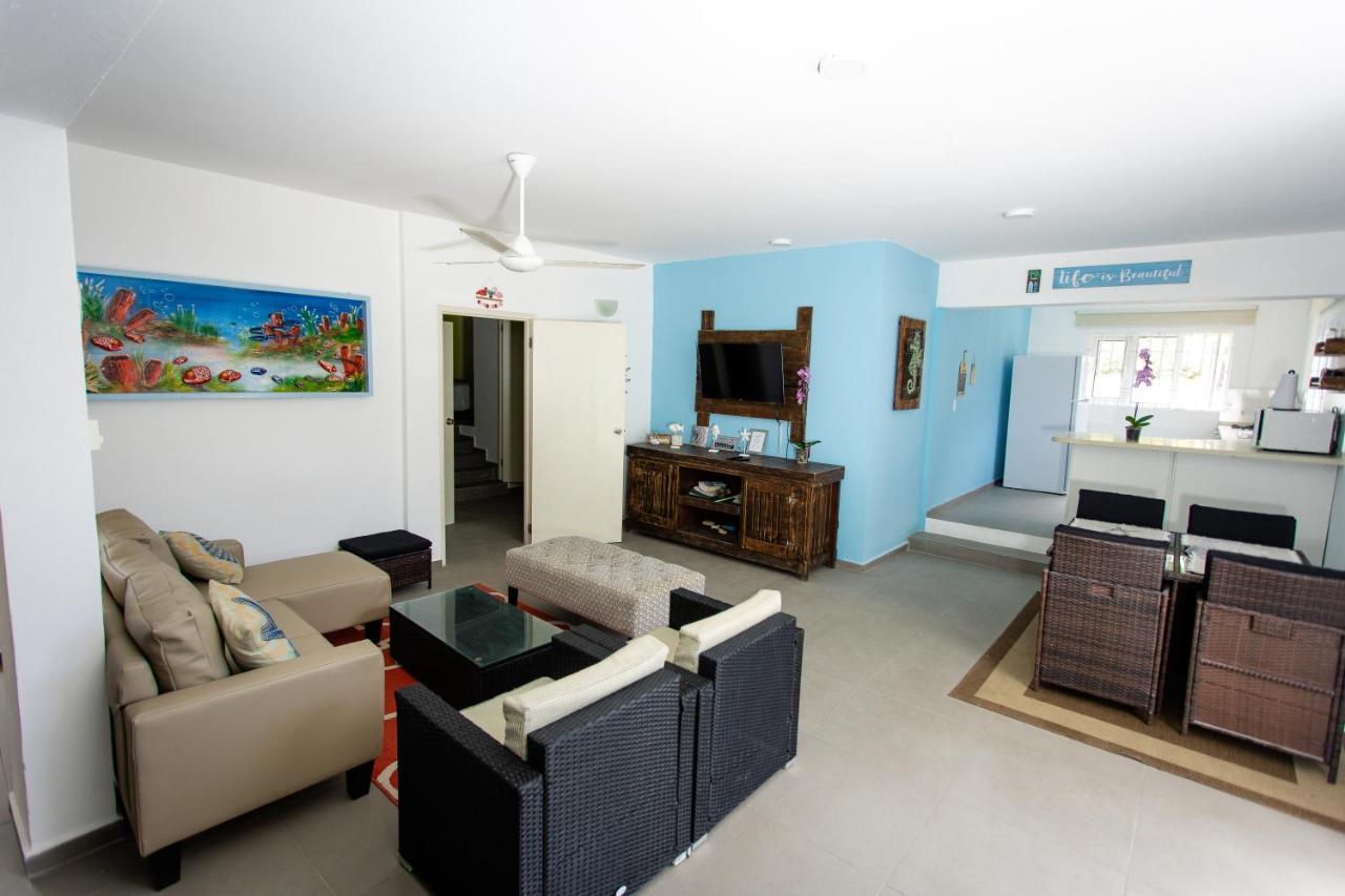 Westpunt Beach Apartments Виллемстад Экстерьер фото