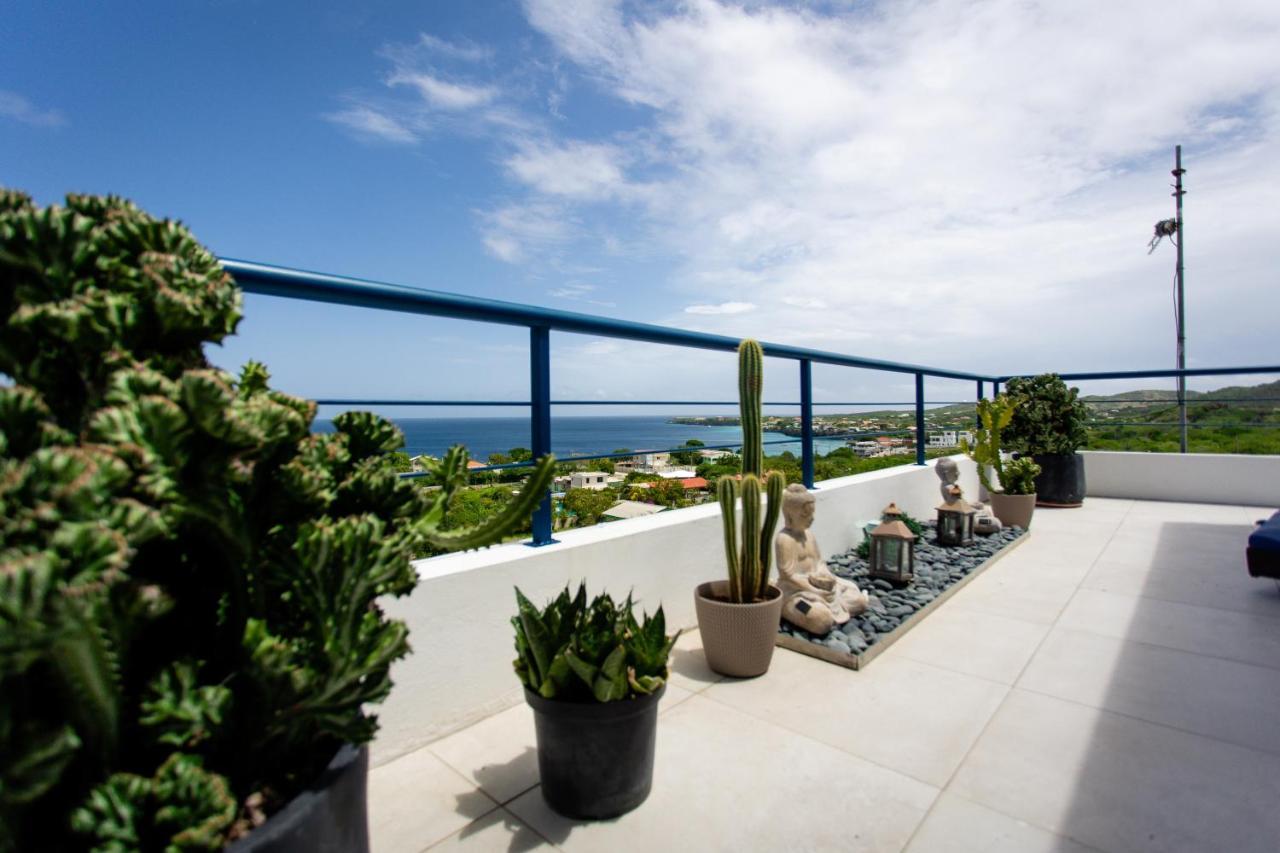 Westpunt Beach Apartments Виллемстад Экстерьер фото