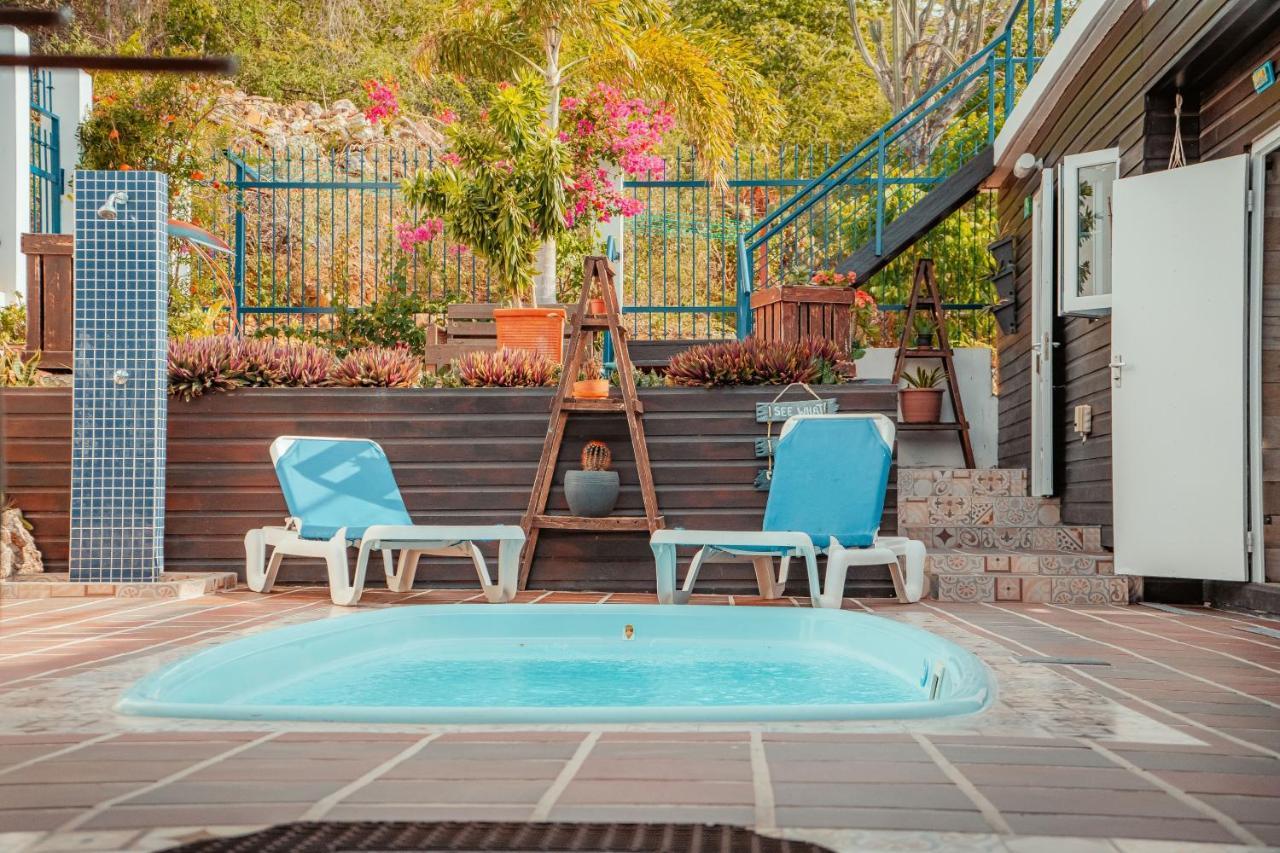 Westpunt Beach Apartments Виллемстад Экстерьер фото