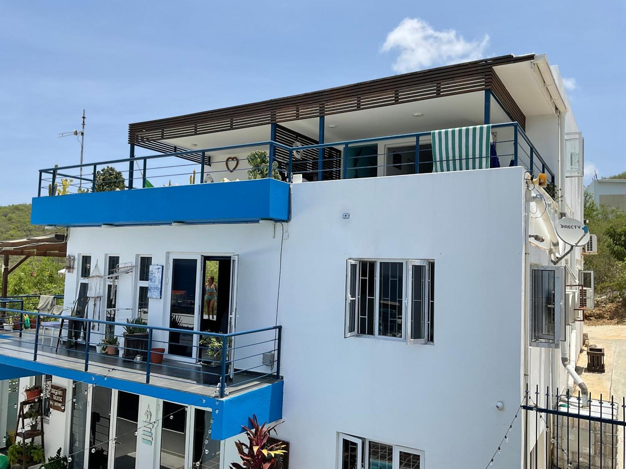 Westpunt Beach Apartments Виллемстад Экстерьер фото