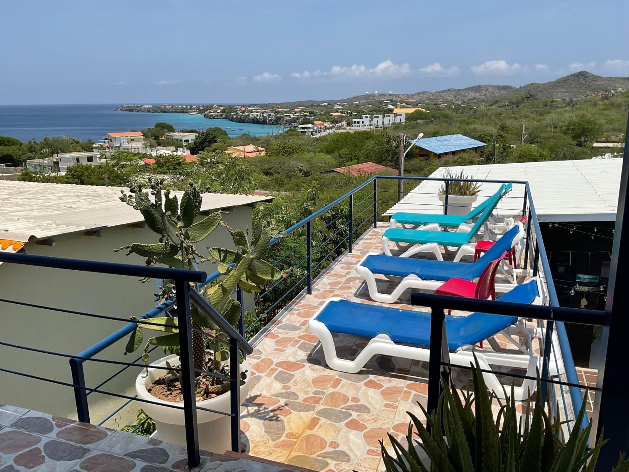 Westpunt Beach Apartments Виллемстад Экстерьер фото